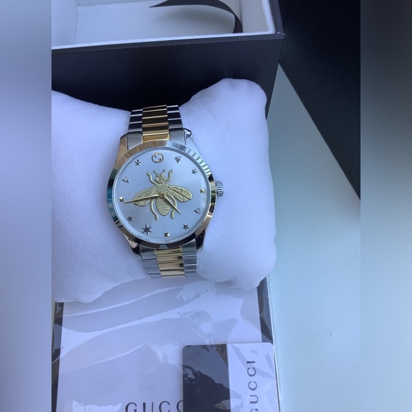 Mens authentic GUCCI BEE watch🐝 - Picture 9 of 13